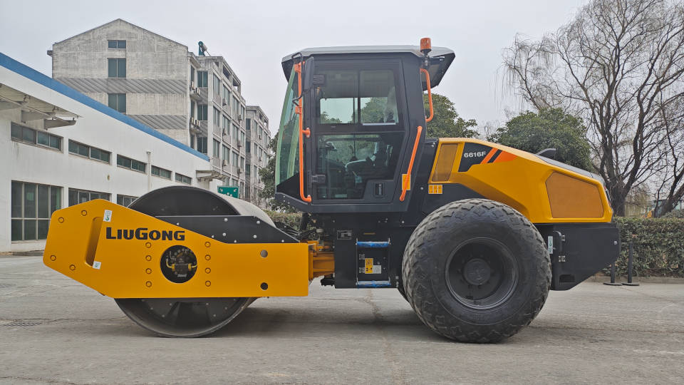 LiuGong Китайская спецтехника