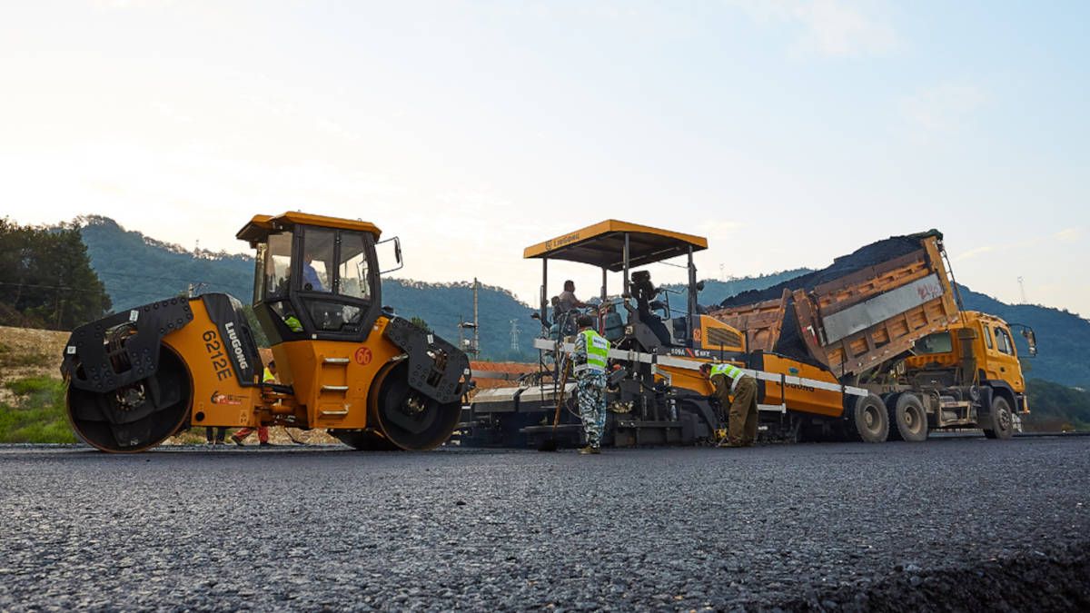 Асфальтоукладчик LiuGong 509Е