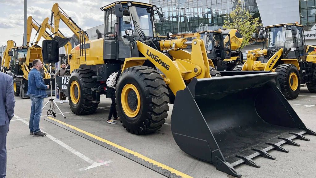 Китайская спецтехника (бульдозер) LiuGong в России