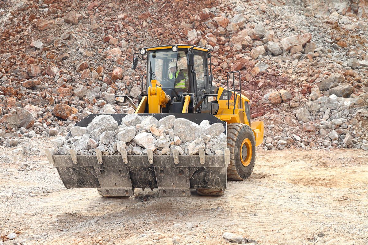 Китайская спецтехника фронтальный погрузчик LiuGong 856H Max