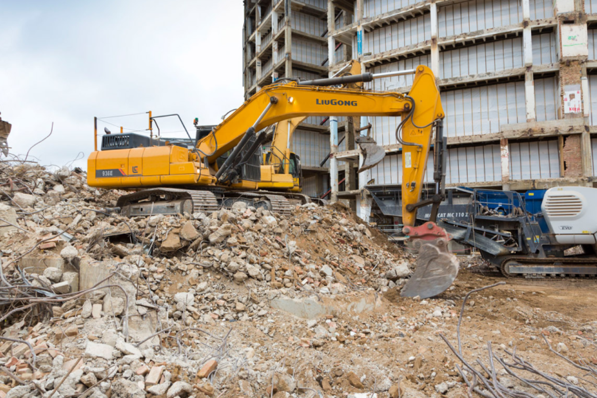 Гидравлический гусеничный экскаватор LiuGong 952Ehd