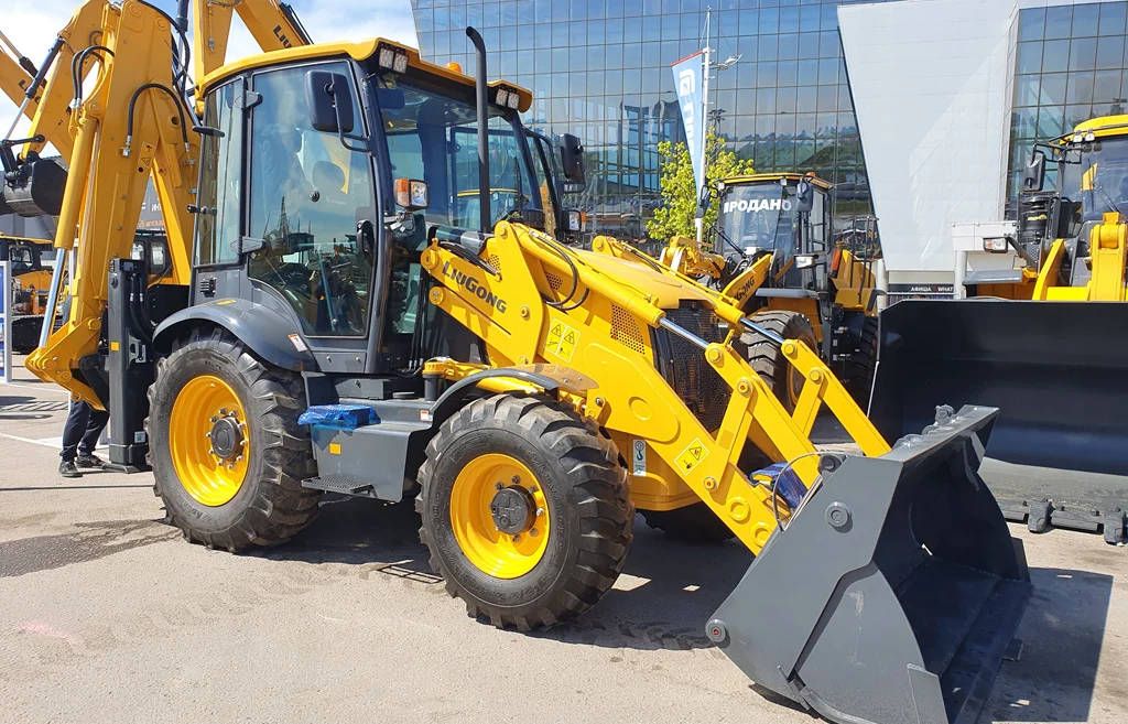 Спецтехника (дорожный бульдозер) LiuGong в России